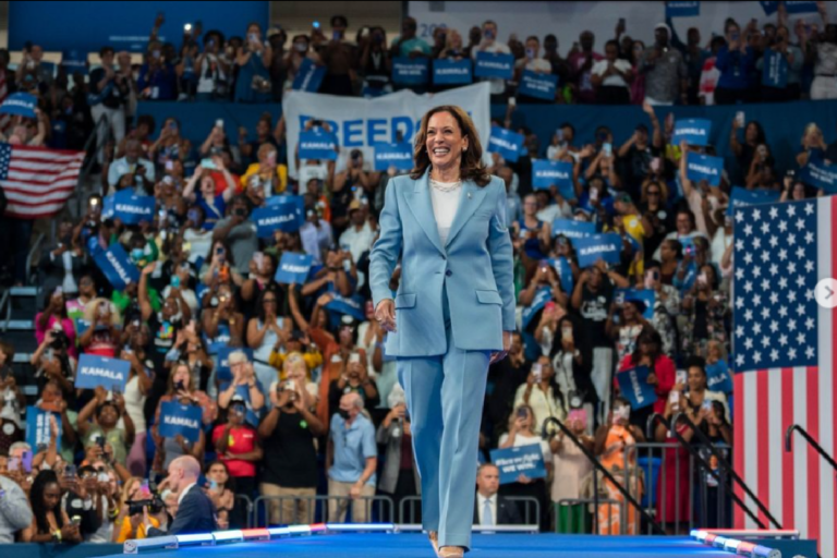 un-polemico-deepfake-de-kamala-harris-lleva-a-suspender-la-ley-californiana-de-ia